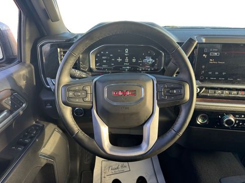 Used 2024 GMC Sierra 1500 SLT image 14
