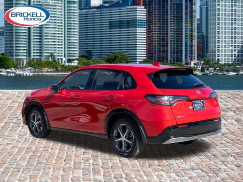 Certified 2024 Honda HR-V EX-L image 7