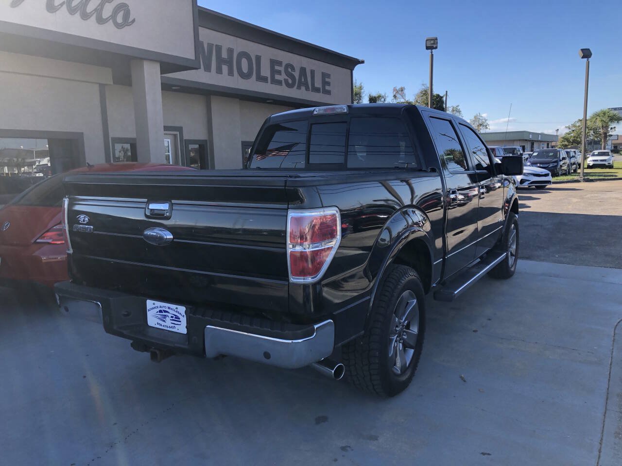 Used 2012 Ford F150 Lariat w/ Lariat Chrome Pkg AWD/4WD image 2
