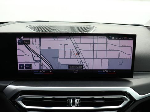 Used 2023 BMW 330e image 18