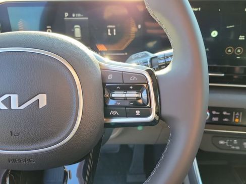 New 2026 Kia Carnival EX FWD image 12