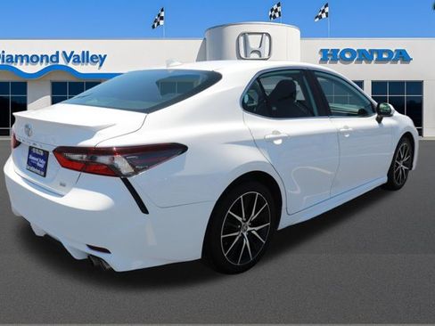 Used 2023 Toyota Camry SE FWD image 6