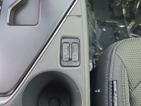 Certified 2024 Subaru Crosstrek 2.0i Premium AWD/4WD image 19