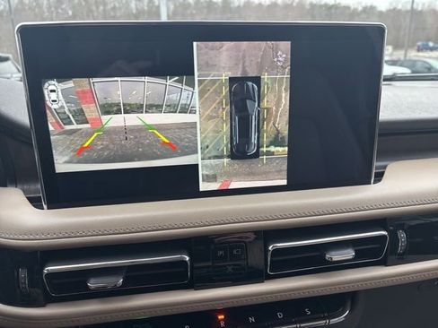 Used 2023 Lincoln Nautilus Reserve w/ Equipment Group 201A image 14