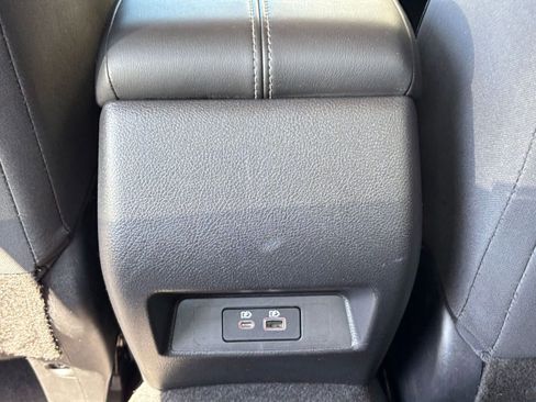 Used 2025 Nissan Altima 2.5 SV FWD image 23