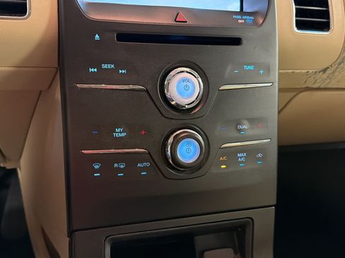 Used 2017 Ford Flex SEL w/ Equipment Group 202A FWD image 19
