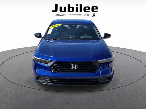 Used 2024 Honda Accord Sport image 2