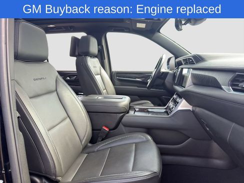 Used 2024 GMC Yukon Denali w/ Advanced Technology Package AWD/4WD image 17