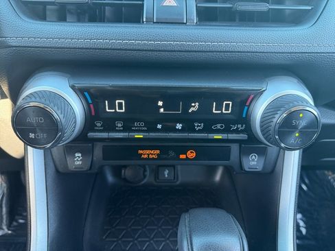 Certified 2021 Toyota RAV4 XLE image 17