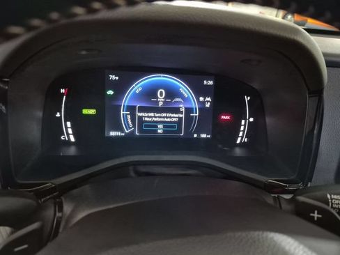 Used 2025 Toyota Camry SE FWD image 17