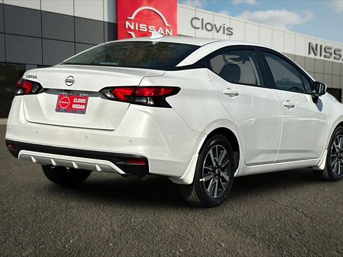 New 2025 Nissan Versa SV image 3