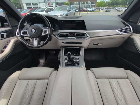 Used 2019 BMW X5 xDrive50i w/ M Sport Package AWD/4WD image 15