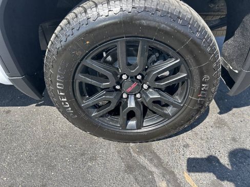 Used 2022 GMC Sierra 1500 Elevation AWD/4WD image 7