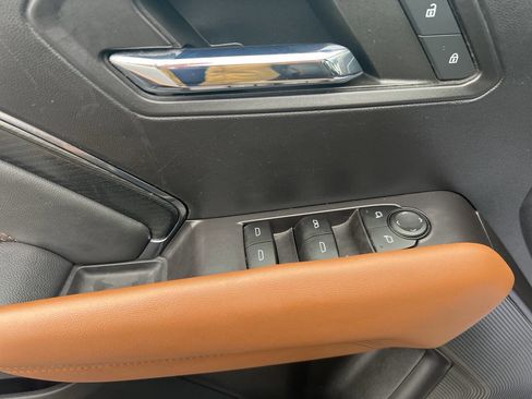 Used 2023 GMC Canyon AT4 image 20