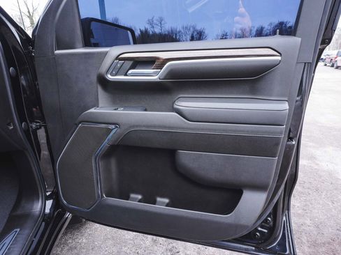 Used 2023 GMC Sierra 1500 Elevation image 11