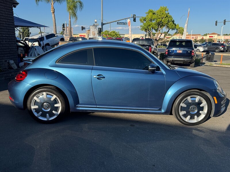 Used 2019 Volkswagen Beetle 2.0T SE FWD image 20