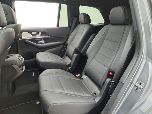 New 2026 Mercedes-Benz GLS 580 4MATIC image 11