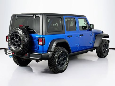 Used 2023 Jeep Wrangler Unlimited w/ Cold Weather Group AWD/4WD image 11