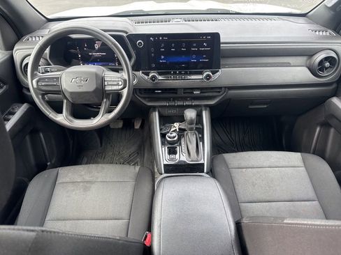 Used 2023 Chevrolet Colorado Trail Boss w/ Technology Package image 21