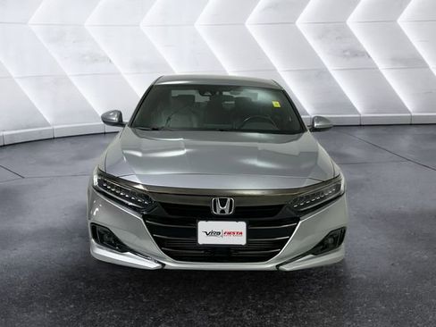 Used 2022 Honda Accord Sport image 2