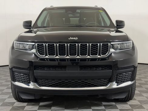 Used 2023 Jeep Grand Cherokee L Laredo w/ Luxury Tech Group I AWD/4WD image 6