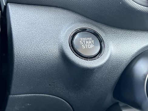 Certified 2023 Hyundai Venue Limited image 23