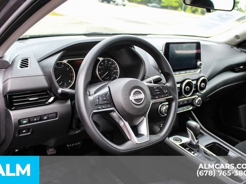 Used 2024 Nissan Sentra SV FWD image 31