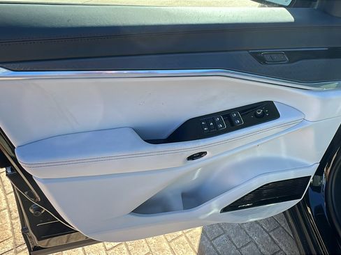 Used 2025 Jeep Wagoneer S Limited image 14