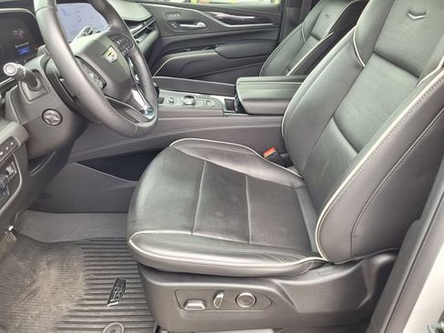 Used 2024 Cadillac Escalade Sport w/ Touring Package AWD/4WD image 21