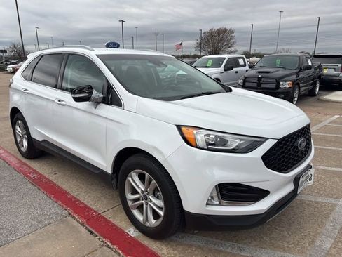 Used 2020 Ford Edge SEL image 3