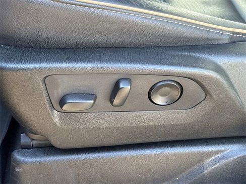 Used 2024 GMC Yukon AT4 w/ Technology Package image 29