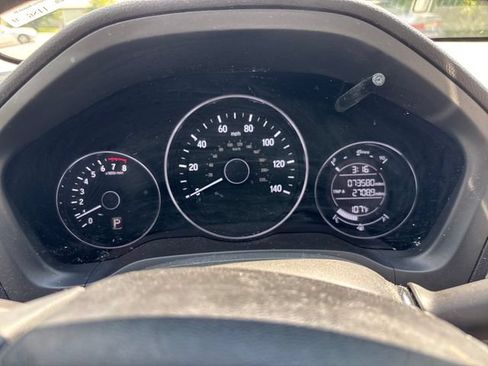 Used 2017 Honda HR-V LX image 12