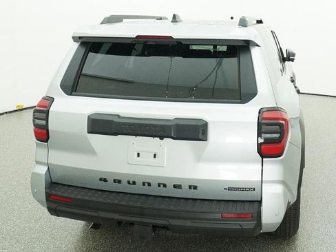 New 2026 Toyota 4Runner TRD Off-Road Premium AWD/4WD image 10