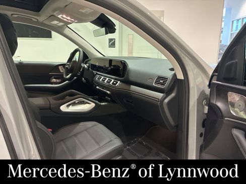 New 2026 Mercedes-Benz GLS 450 4MATIC image 14