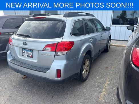 Used 2012 Subaru Outback 2.5i Limited AWD/4WD image 3