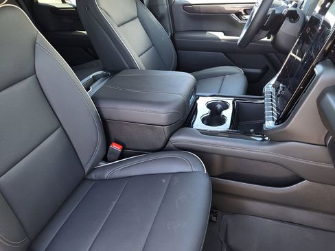 New 2026 GMC Yukon Elevation AWD/4WD image 10