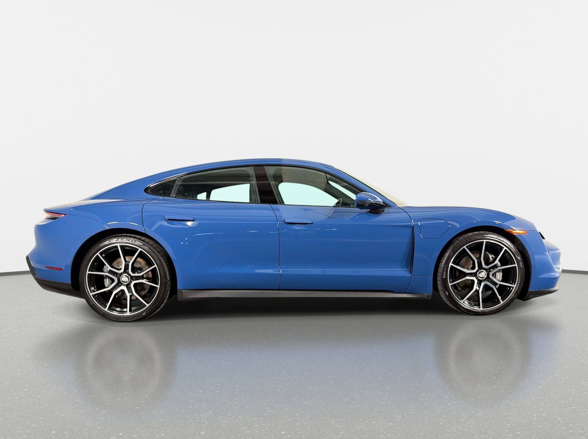 Used 2023 Porsche Taycan RWD image 2