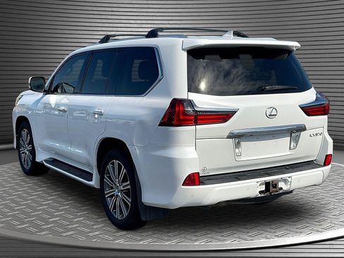 Used 2017 Lexus LX 570 4WD w/ Luxury Package image 5