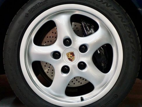 Used 1995 Porsche 911 Carrera image 80