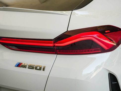 Used 2022 BMW X6 M50i w/ Executive Package AWD/4WD image 7
