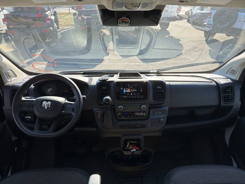 Used 2023 RAM ProMaster 2500 image 10