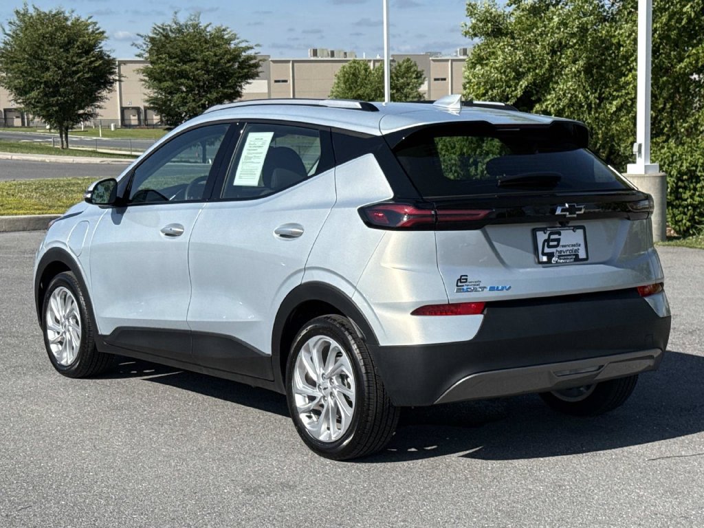 Used 2022 Chevrolet Bolt EUV LT FWD image 27