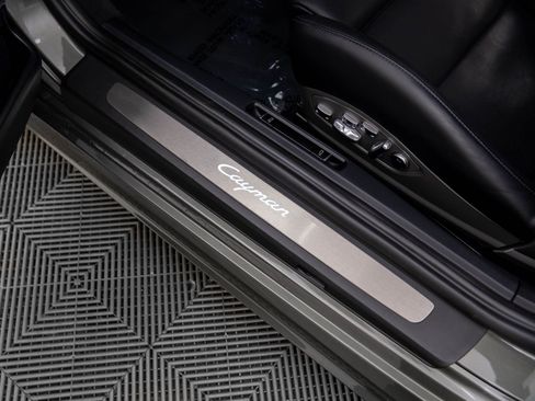 Certified 2021 Porsche 718 Cayman image 16