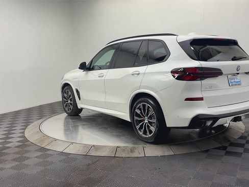 New 2026 BMW X5 xDrive50e w/ Executive Package image 12