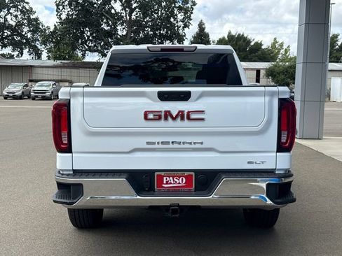 Used 2025 GMC Sierra 1500 SLT AWD/4WD image 4
