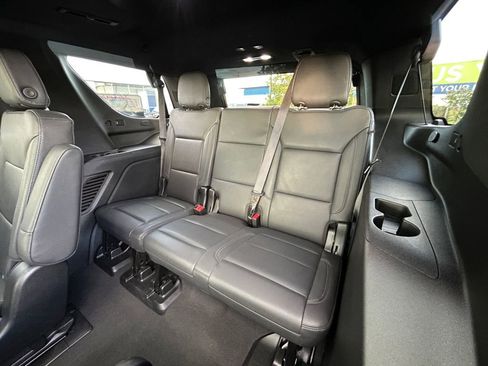 Used 2023 Chevrolet Tahoe Z71 w/ Z71 Off-Road Package AWD/4WD image 36