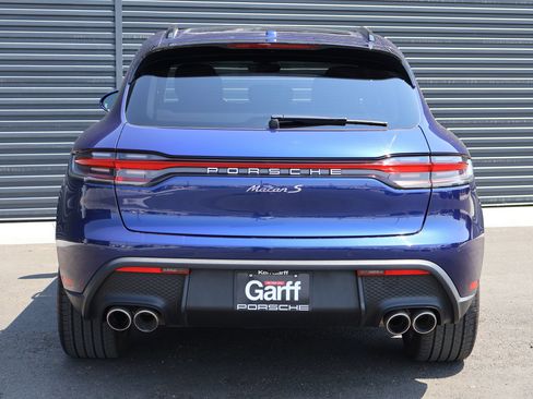 Certified 2024 Porsche Macan S w/ Premium Plus Package AWD/4WD image 11