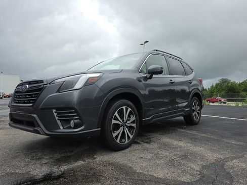 Used 2023 Subaru Forester Limited AWD/4WD image 4