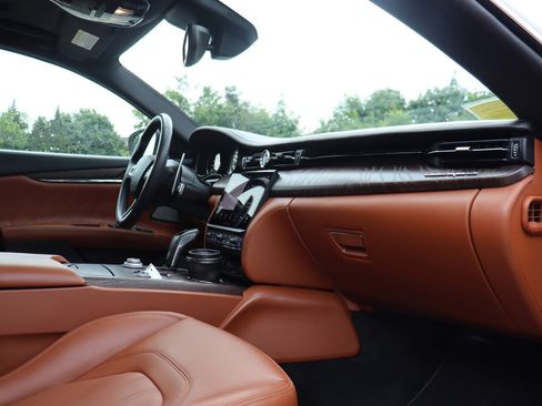 Used 2023 Maserati Quattroporte Modena Q4 AWD/4WD image 19