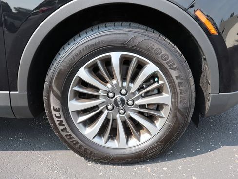 Used 2019 Lincoln Nautilus Select AWD/4WD image 14